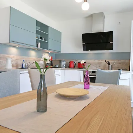 Villa Anni - Whg 3 Mit Terrasse * Goehren (Ruegen)